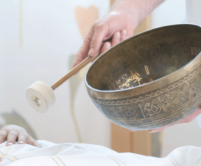 Klangschale-Patientenbett-Palliativ