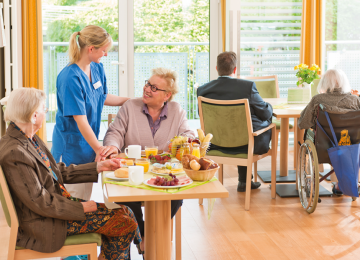 SEK_Demenzstation-Fruehstueck