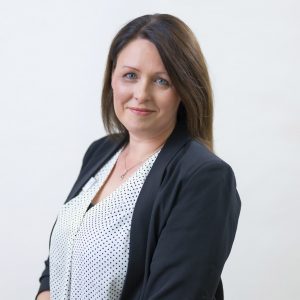Frau Lockowandt, Tagesklinik-Koordinatorin Demenzzentrum, Telefon 04521 802 140, tagesklinik@sek-eutin.de