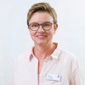 Frau Bromisch, Telefon 04521-802 492, Fax 04521-802 415, sozialdienst@sek-eutin.de